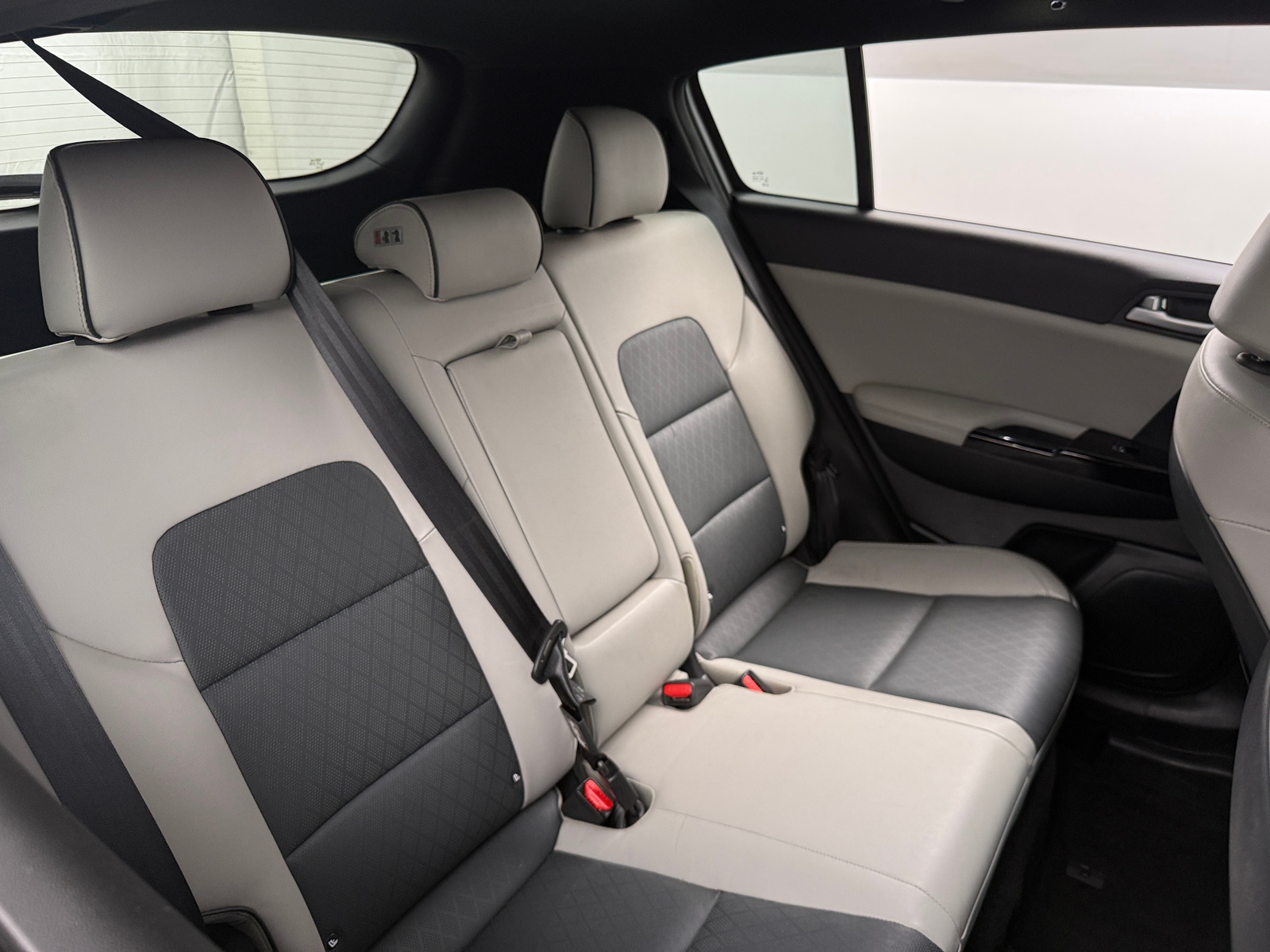 Thumbnail: 2017 Kia Sportage - 5