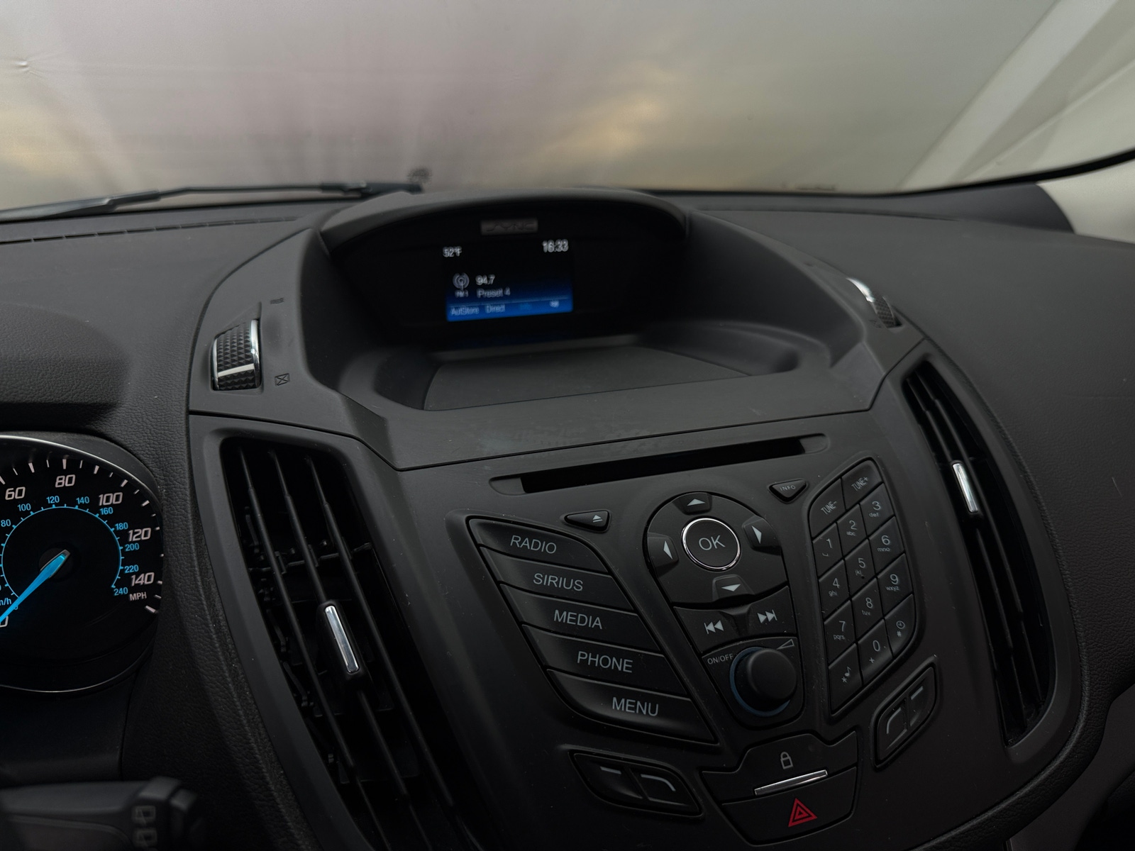 Thumbnail: 2016 Ford Escape - 4