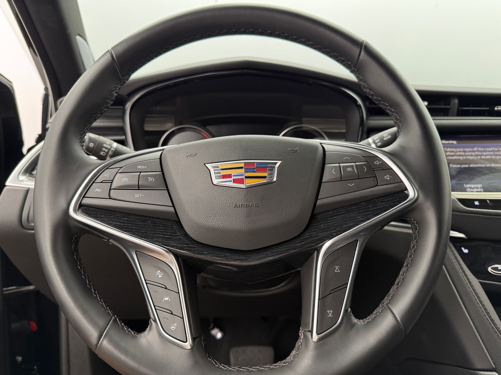 Thumbnail: 2025 Cadillac XT5 - 4