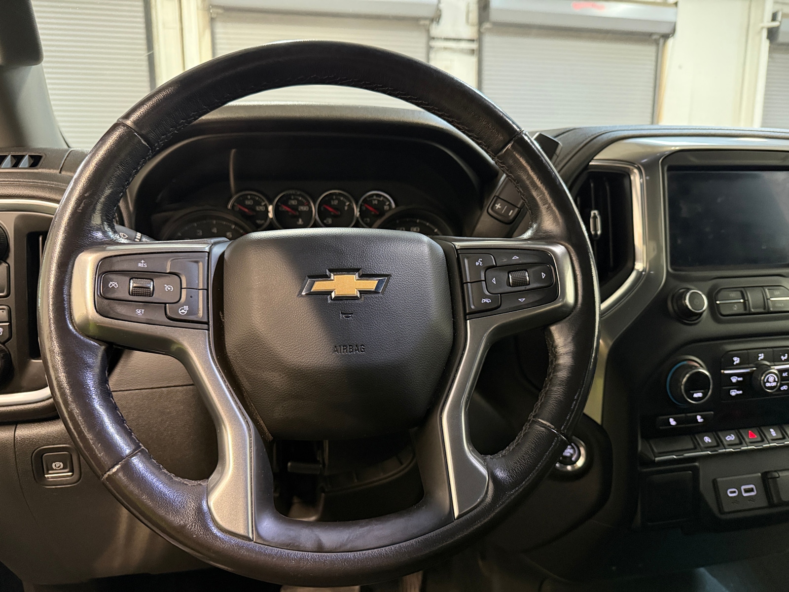 Thumbnail: 2021 Chevrolet Silverado 1500 - 5