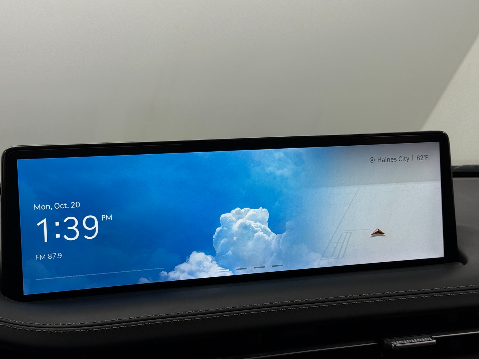 Thumbnail: 2023 Genesis GV70 - 3