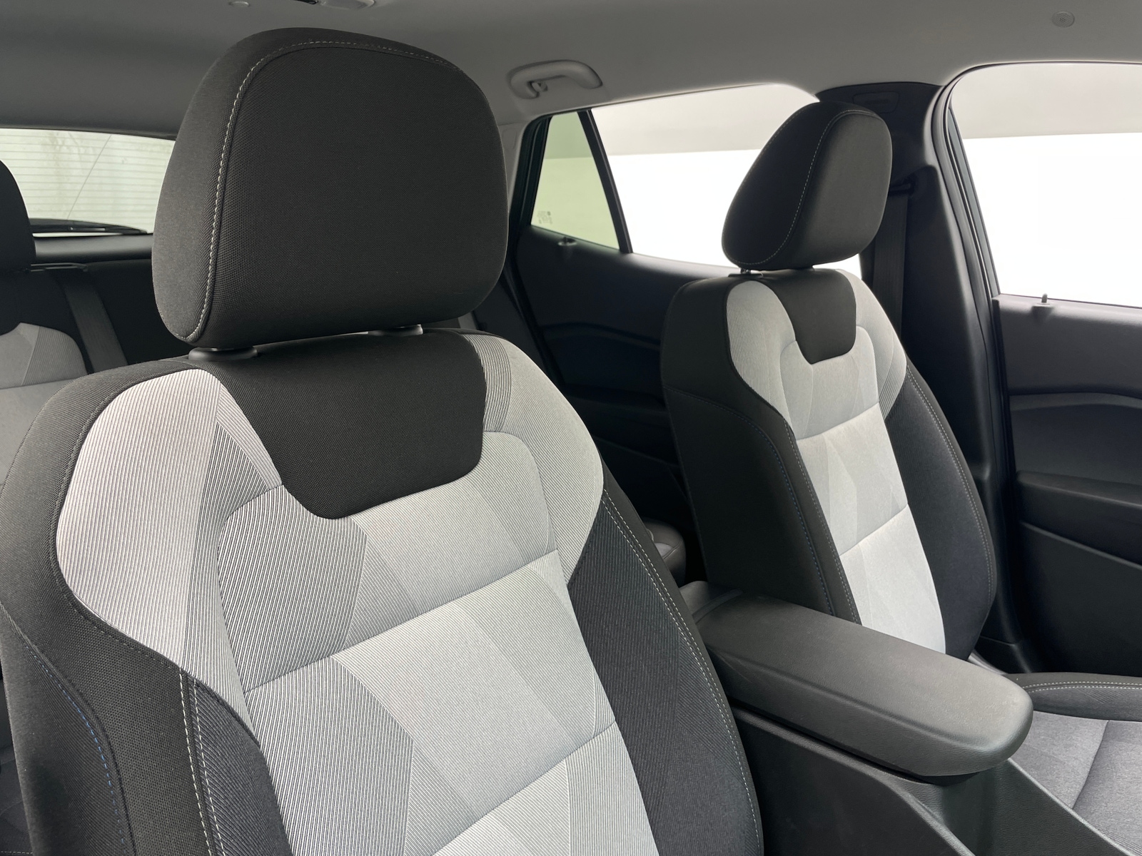 Thumbnail: 2025 Chevrolet Trax - 2