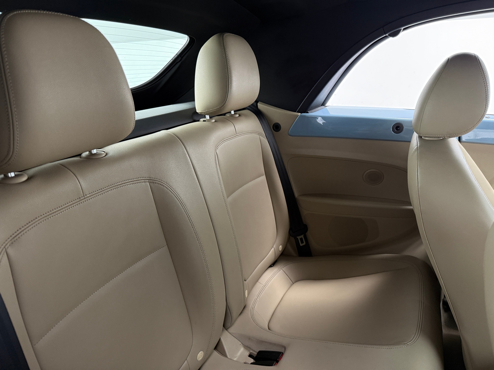 Thumbnail: 2013 Volkswagen Beetle - 5