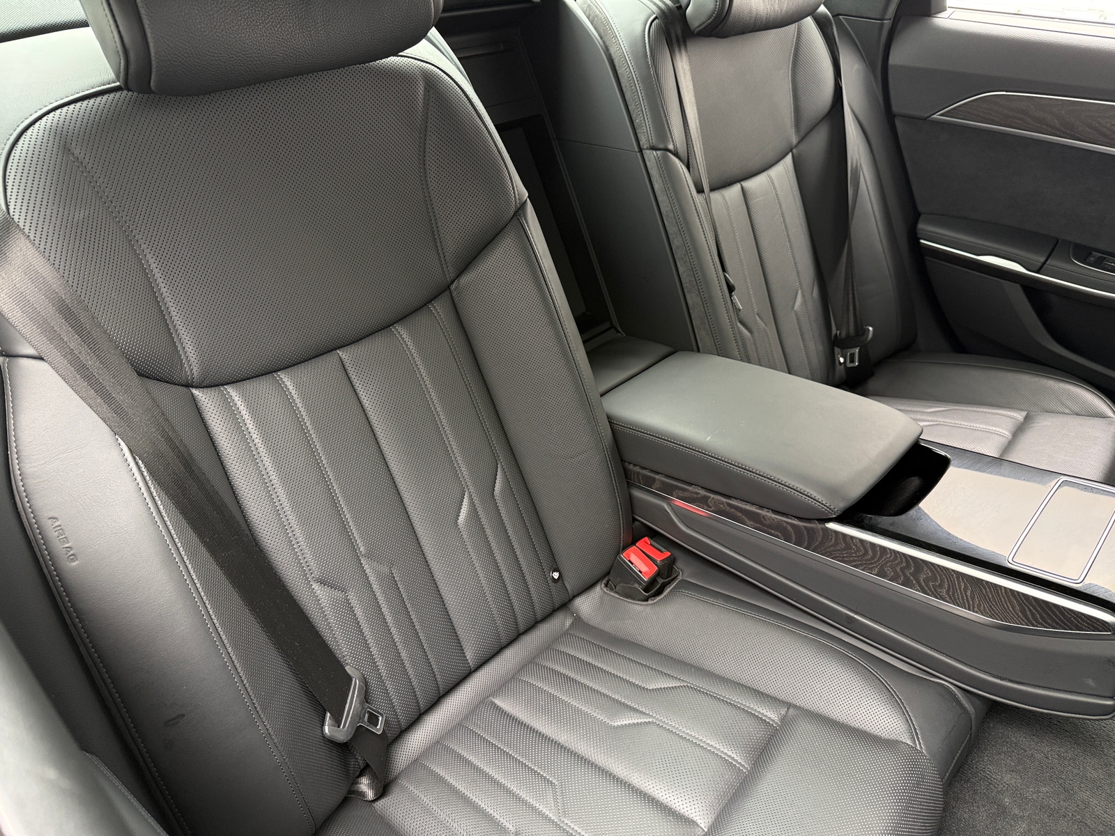 Thumbnail: 2022 Audi A8 - 5