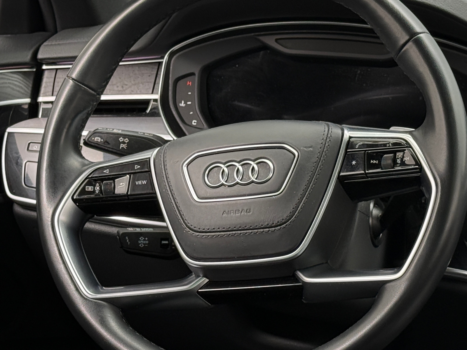 Thumbnail: 2022 Audi A8 - 4