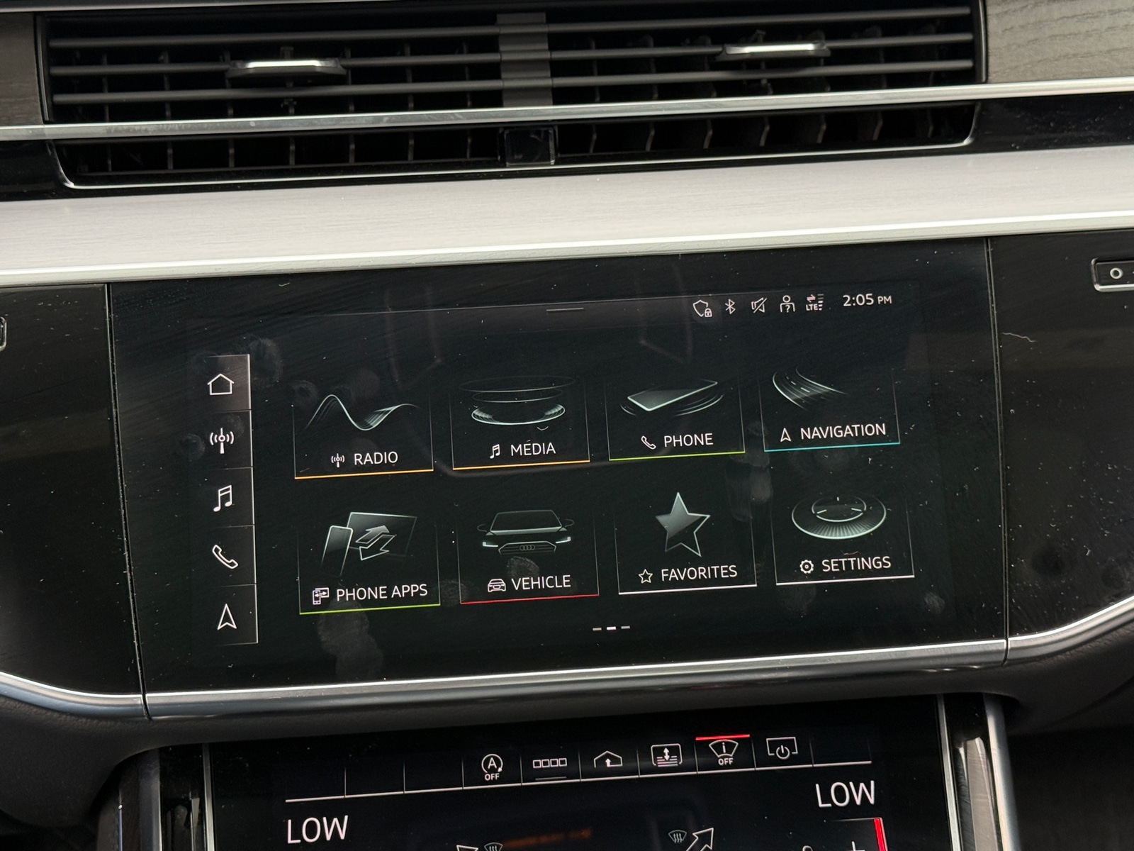 Thumbnail: 2022 Audi A8 - 3