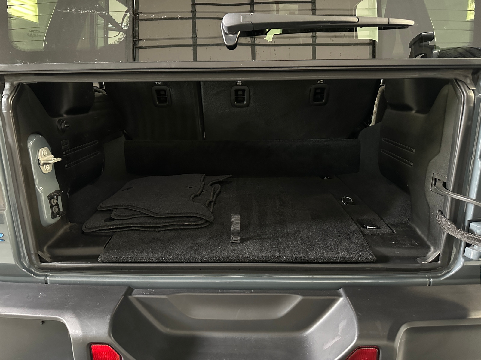 Thumbnail: 2024 Jeep Wrangler - 7