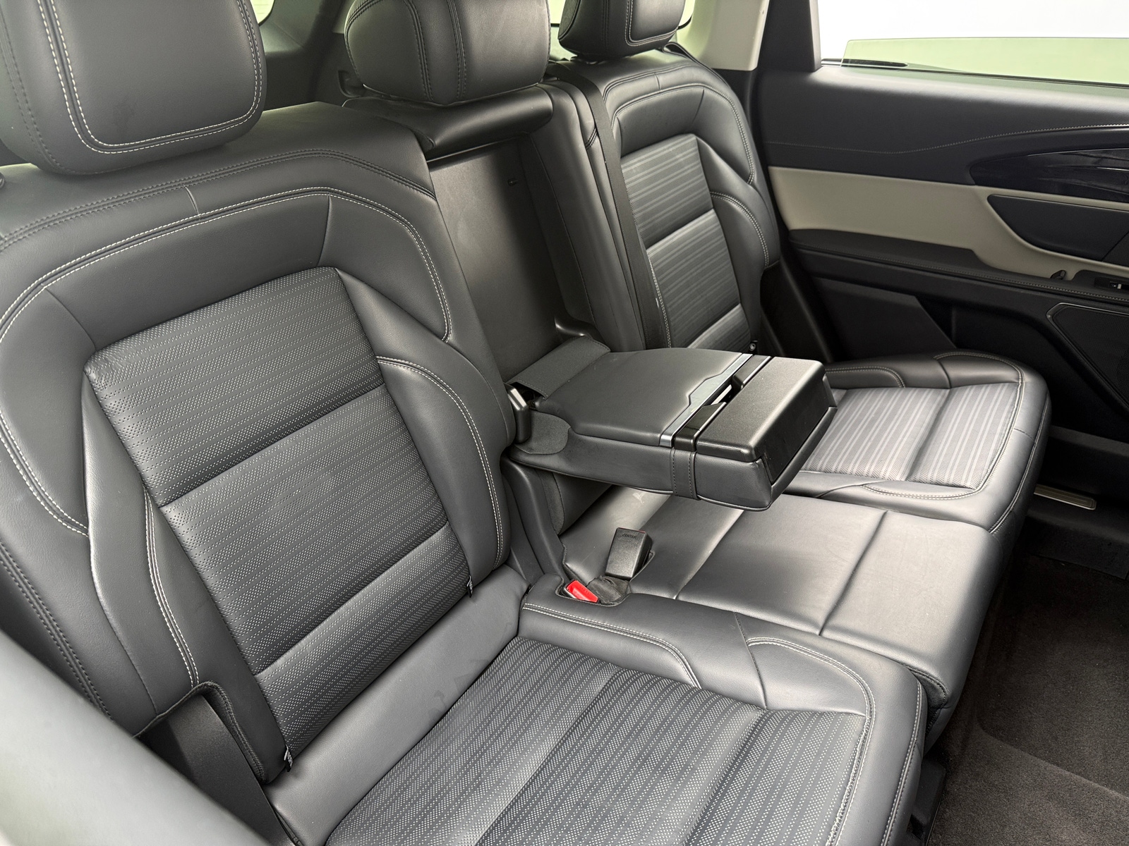 Thumbnail: 2024 Lincoln Nautilus - 5