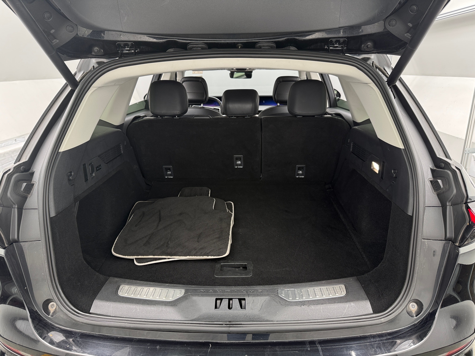 Thumbnail: 2024 Lincoln Nautilus - 6