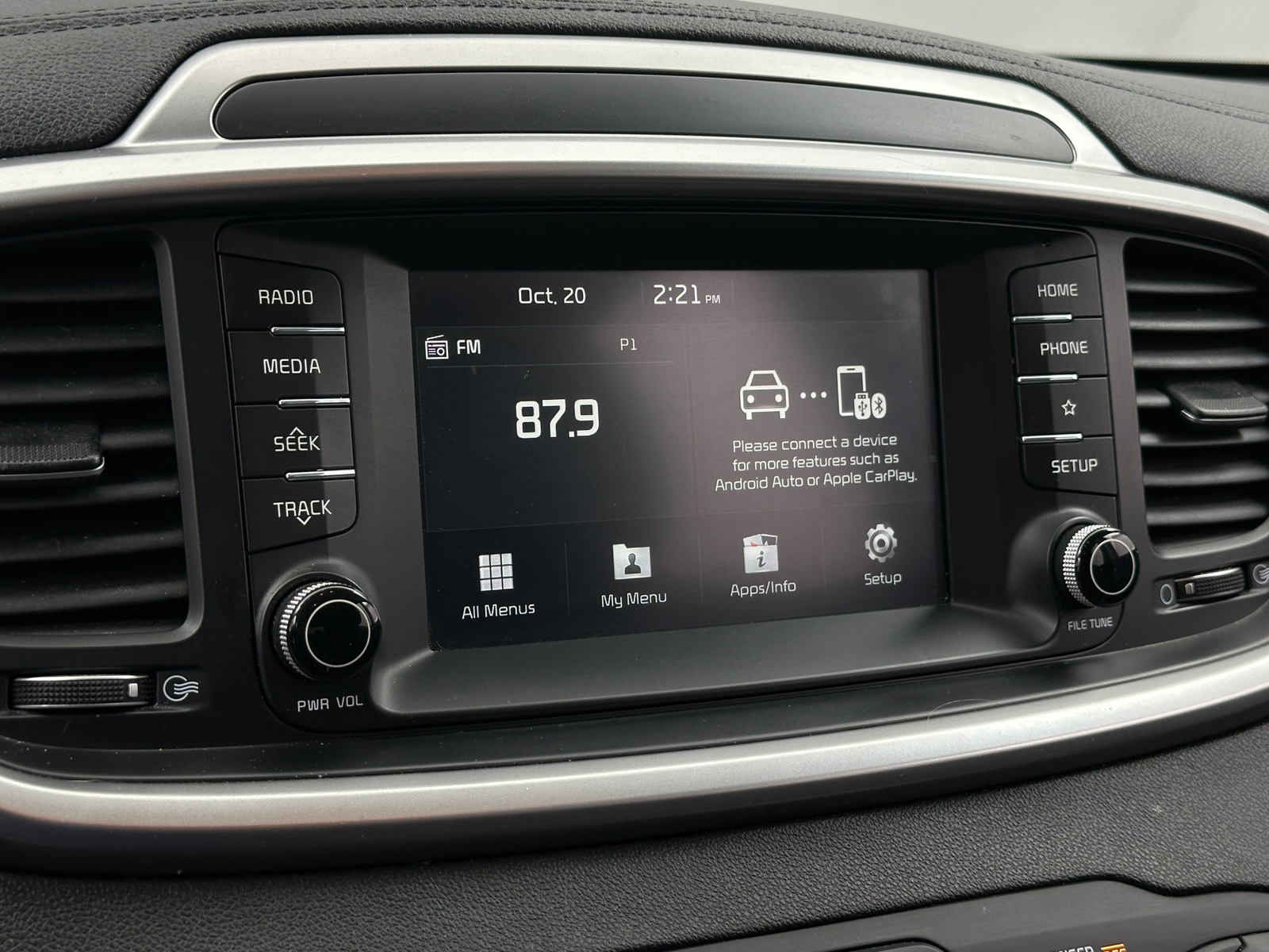Thumbnail: 2020 Kia Sorento - 4