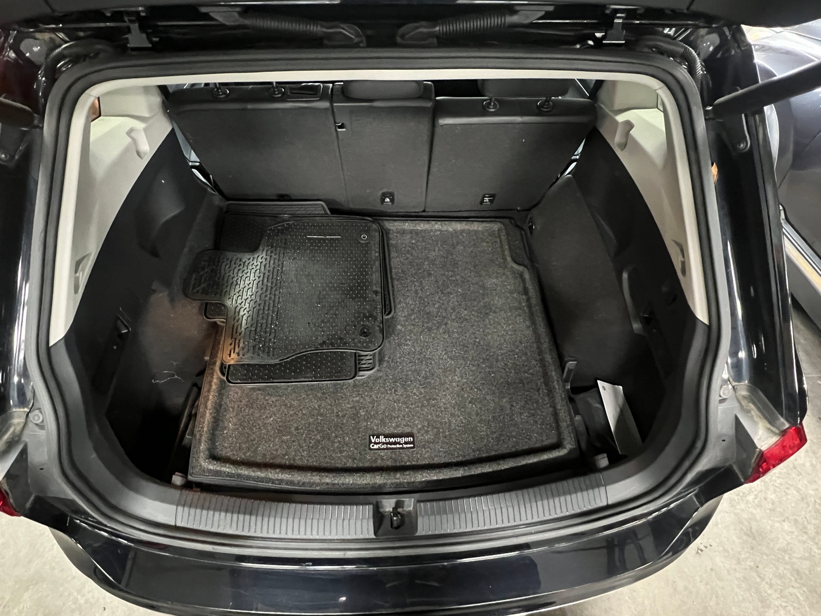 Thumbnail: 2020 Volkswagen Tiguan - 6