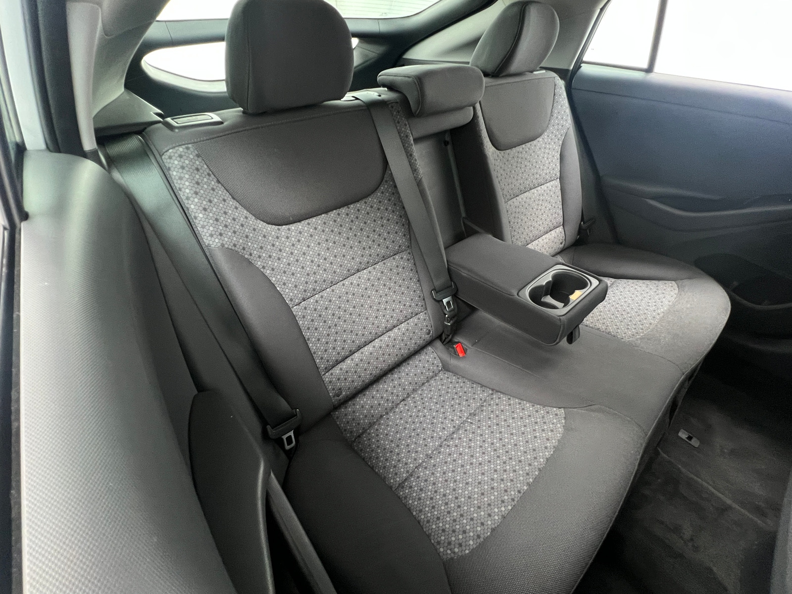 Thumbnail: 2018 Hyundai Ioniq - 6
