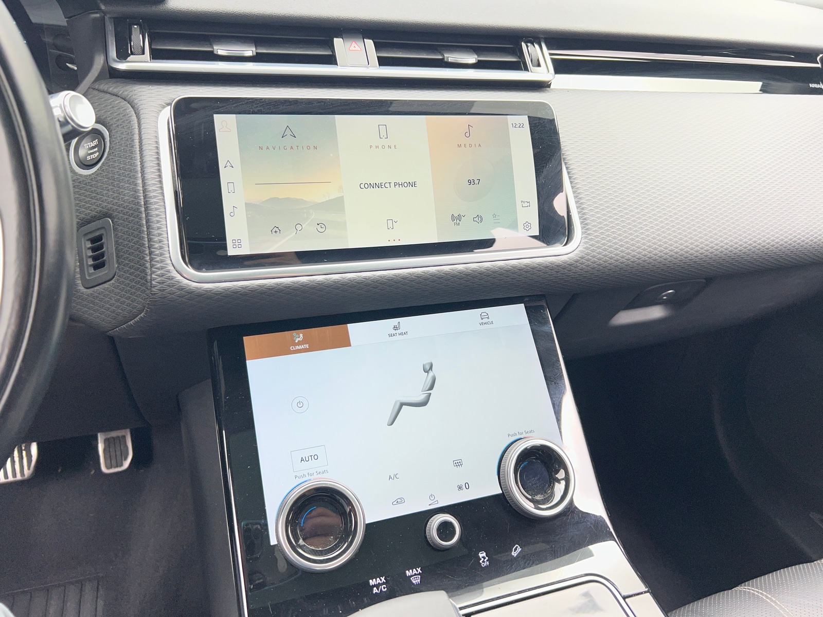 Thumbnail: 2021 Land Rover Range Rover Velar - 3