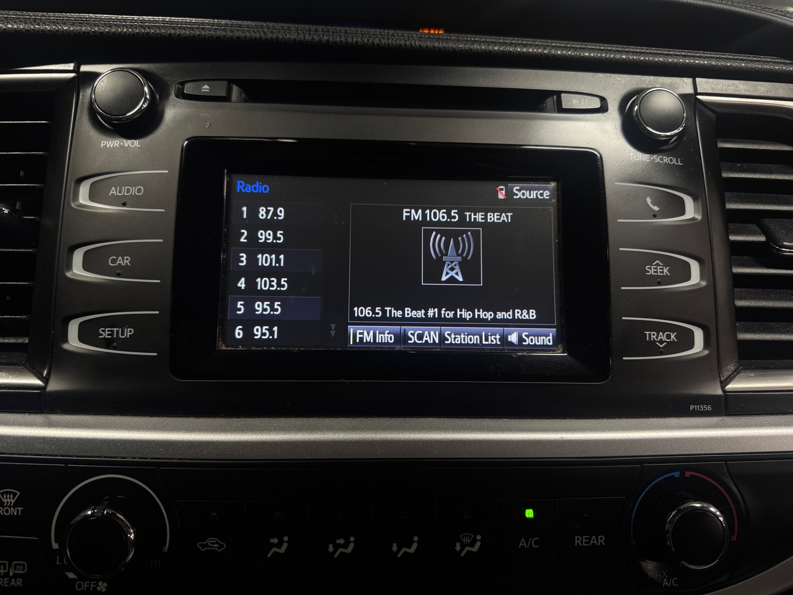 Thumbnail: 2018 Toyota Highlander - 4