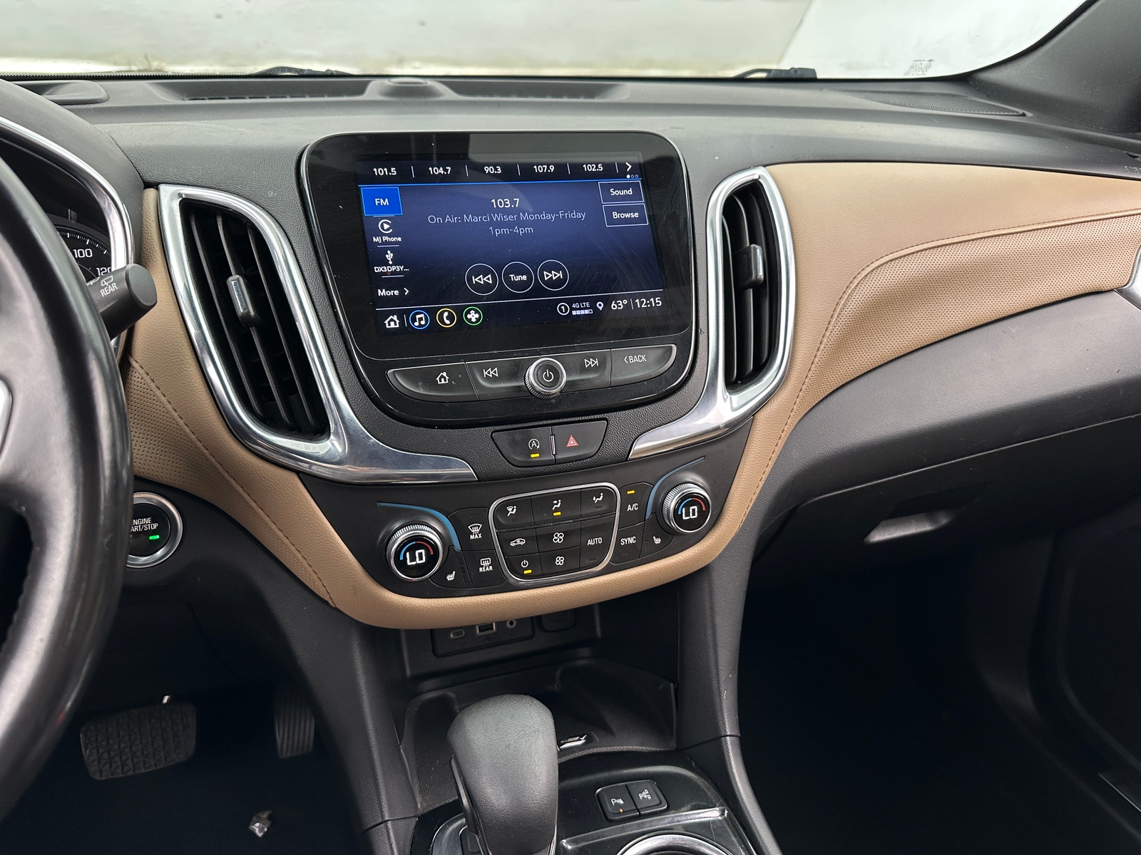 Thumbnail: 2022 Chevrolet Equinox - 3