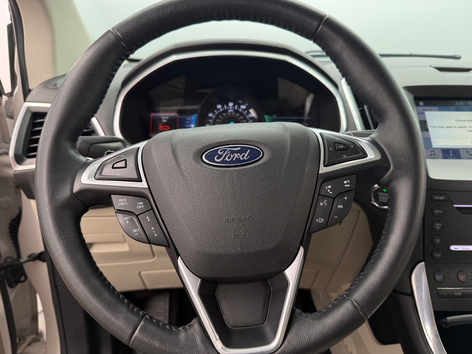 Thumbnail: 2016 Ford Edge - 4