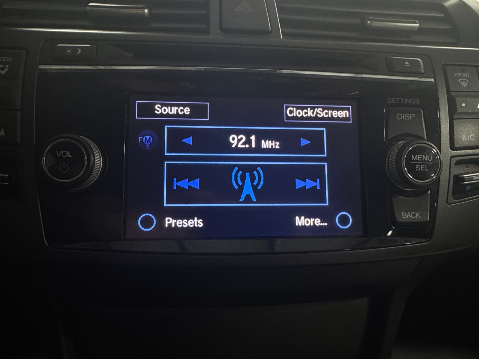 Thumbnail: 2015 Honda Crosstour - 3