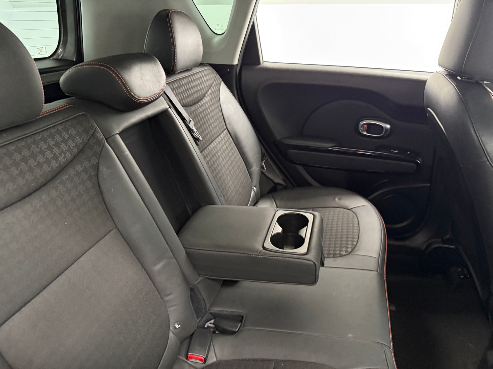 Thumbnail: 2017 Kia Soul - 6