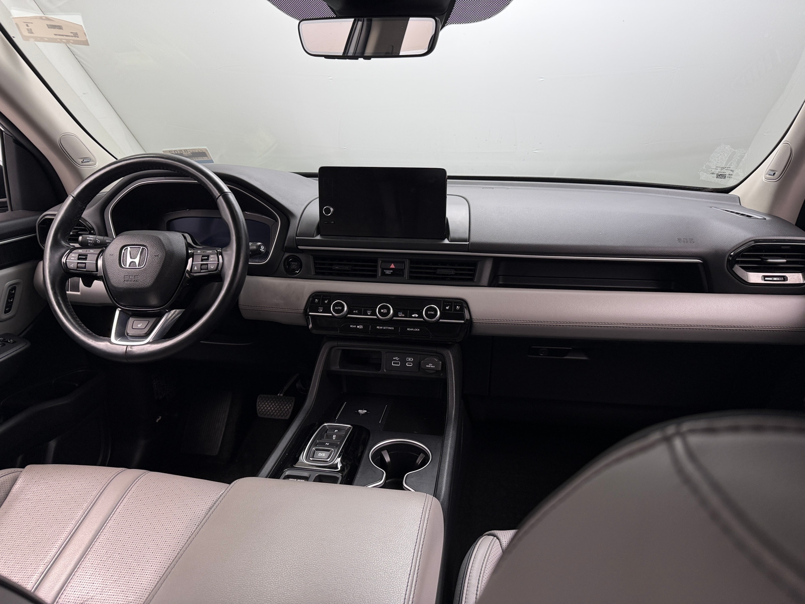 Thumbnail: 2023 Honda Pilot - 2