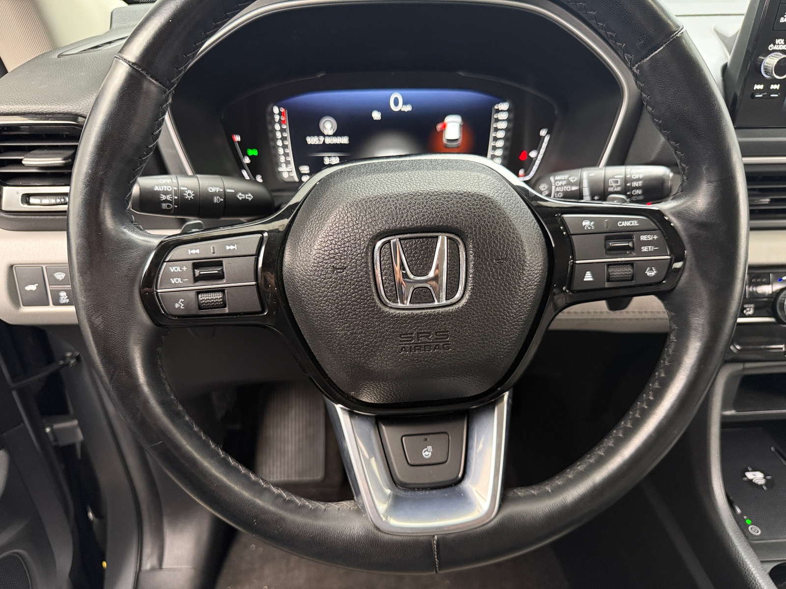 Thumbnail: 2023 Honda Pilot - 4