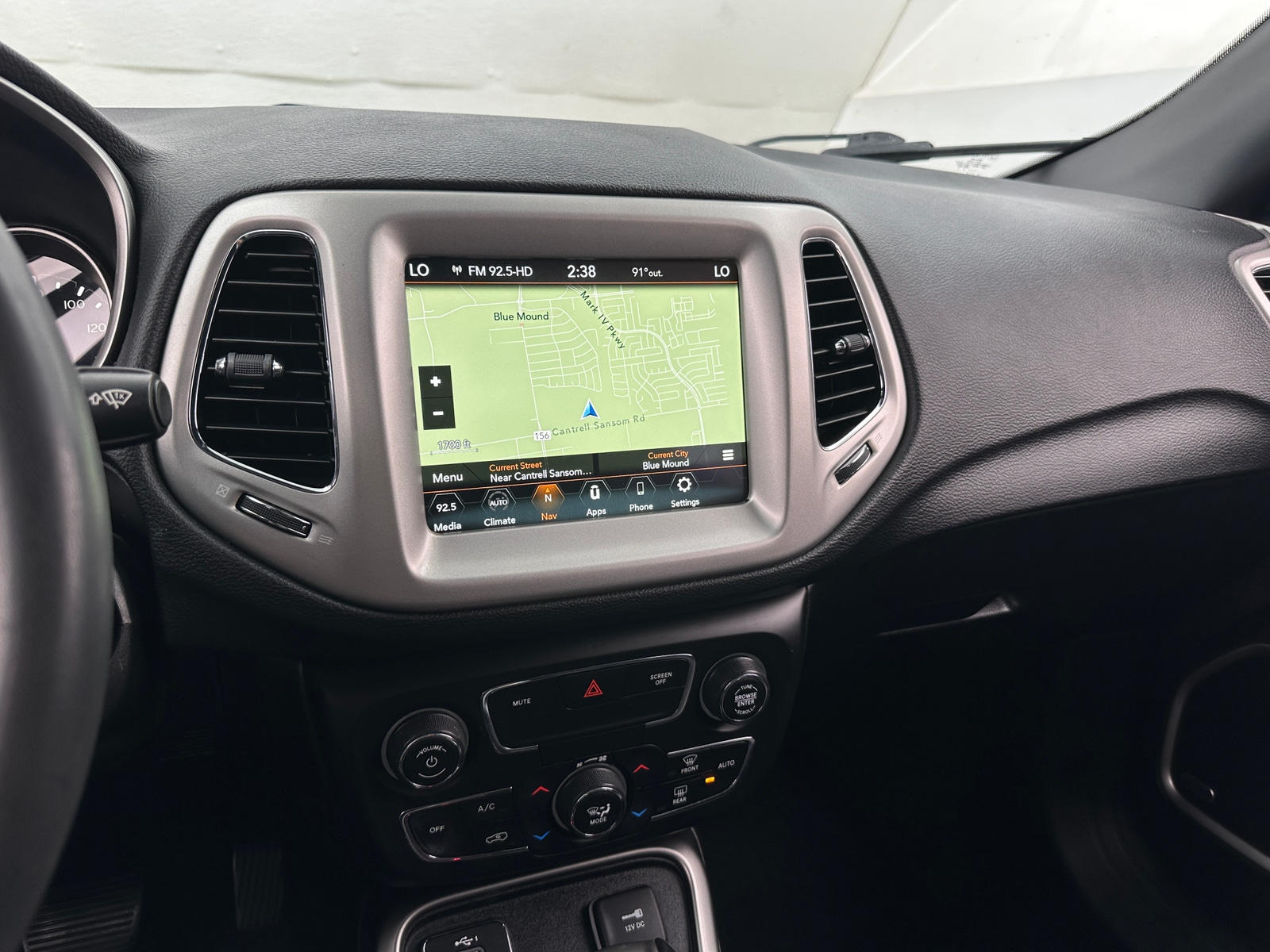 Thumbnail: 2021 Jeep Compass - 3