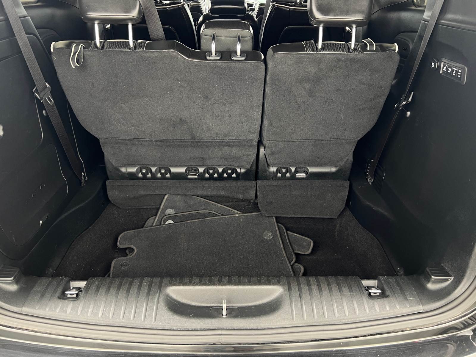 Thumbnail: 2018 Chrysler Pacifica - 6