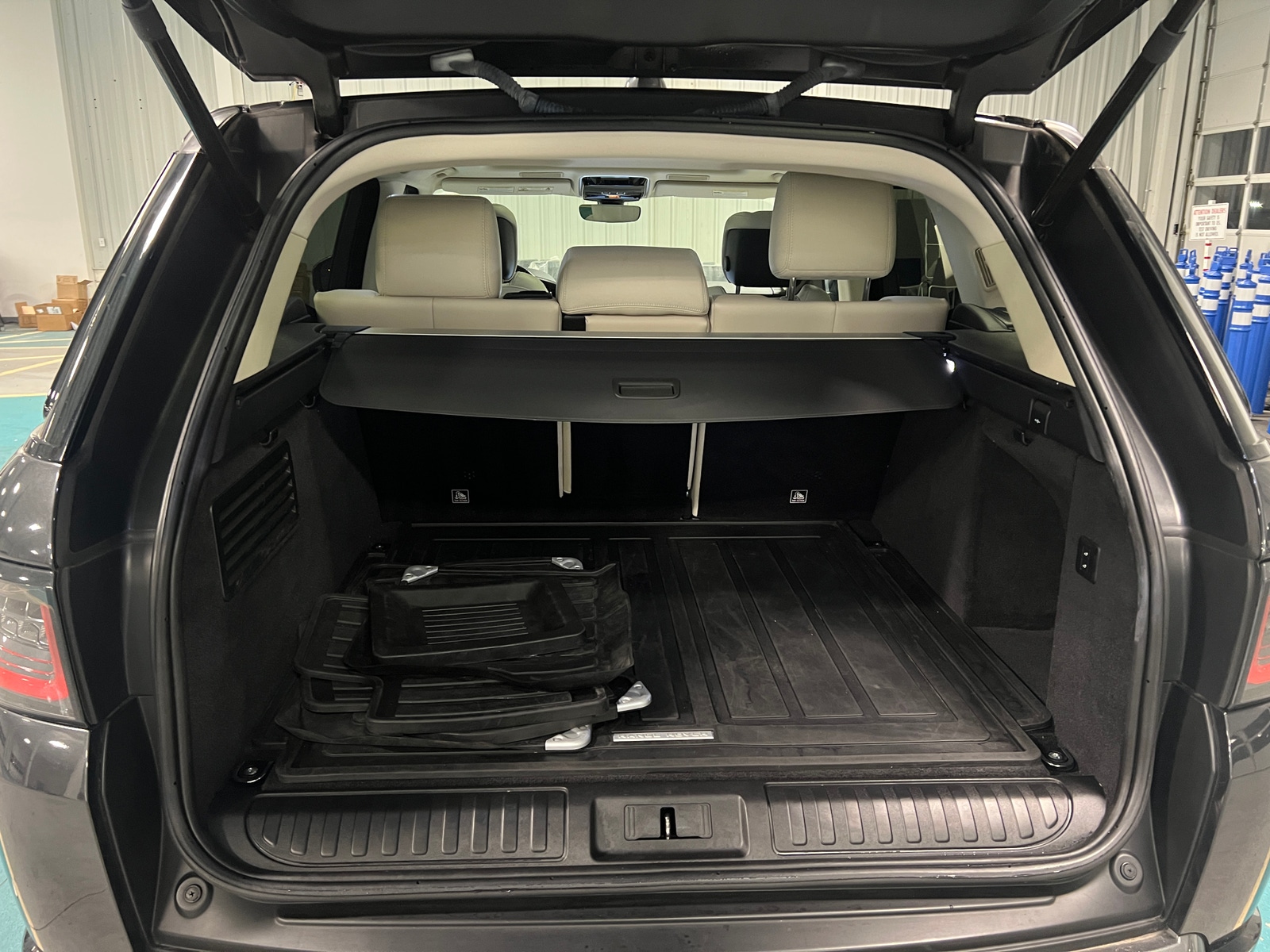 Thumbnail: 2019 Land Rover Range Rover Sport - 6