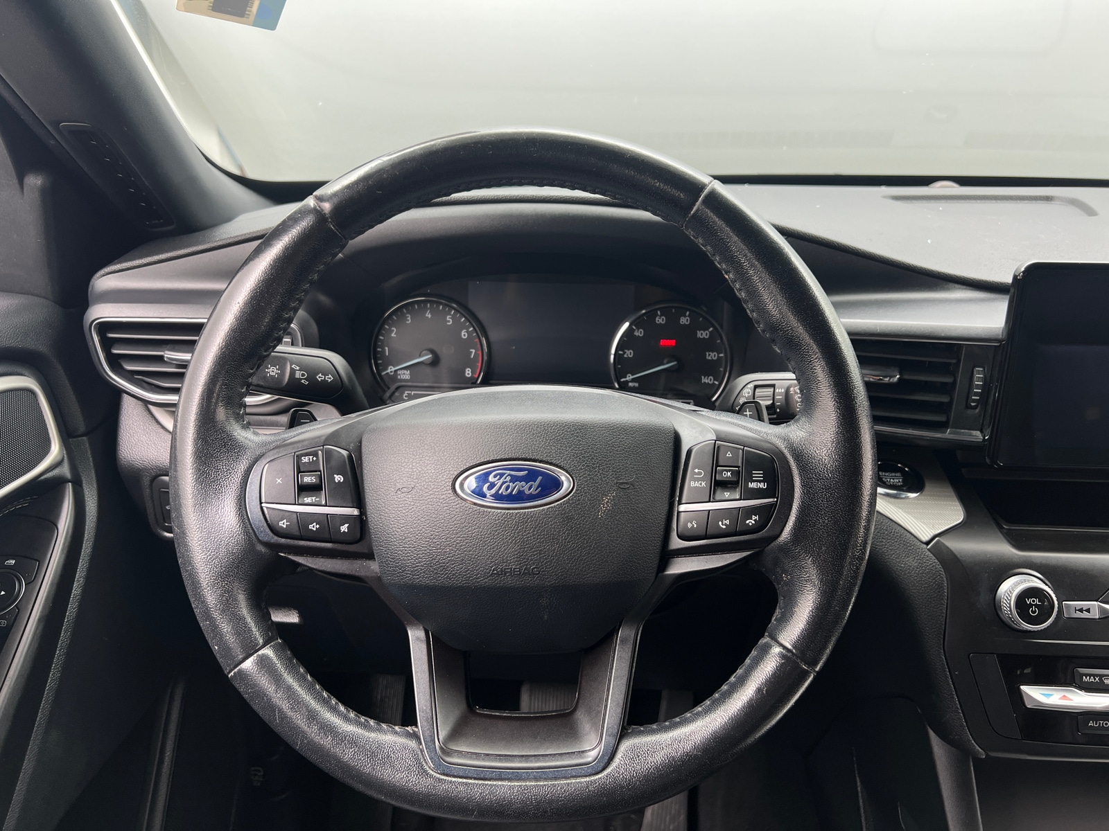 Thumbnail: 2020 Ford Explorer - 4