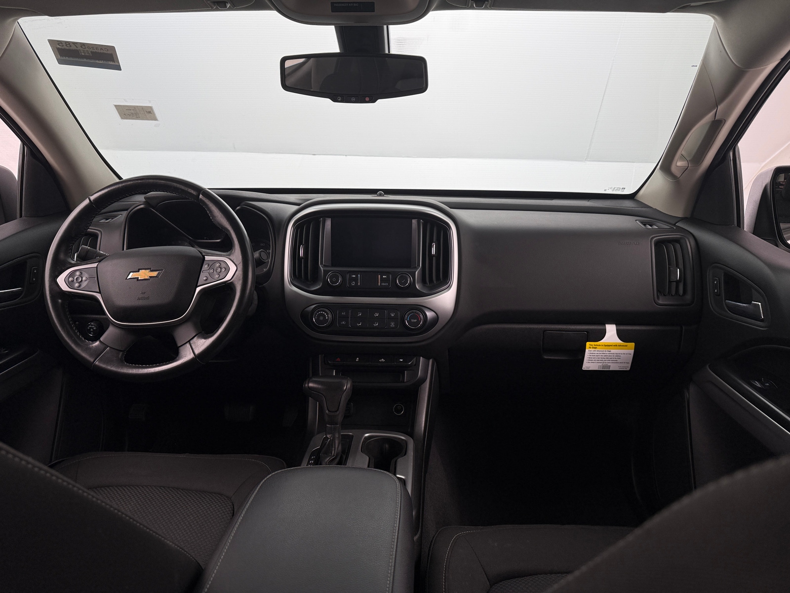 Thumbnail: 2019 Chevrolet Colorado - 3