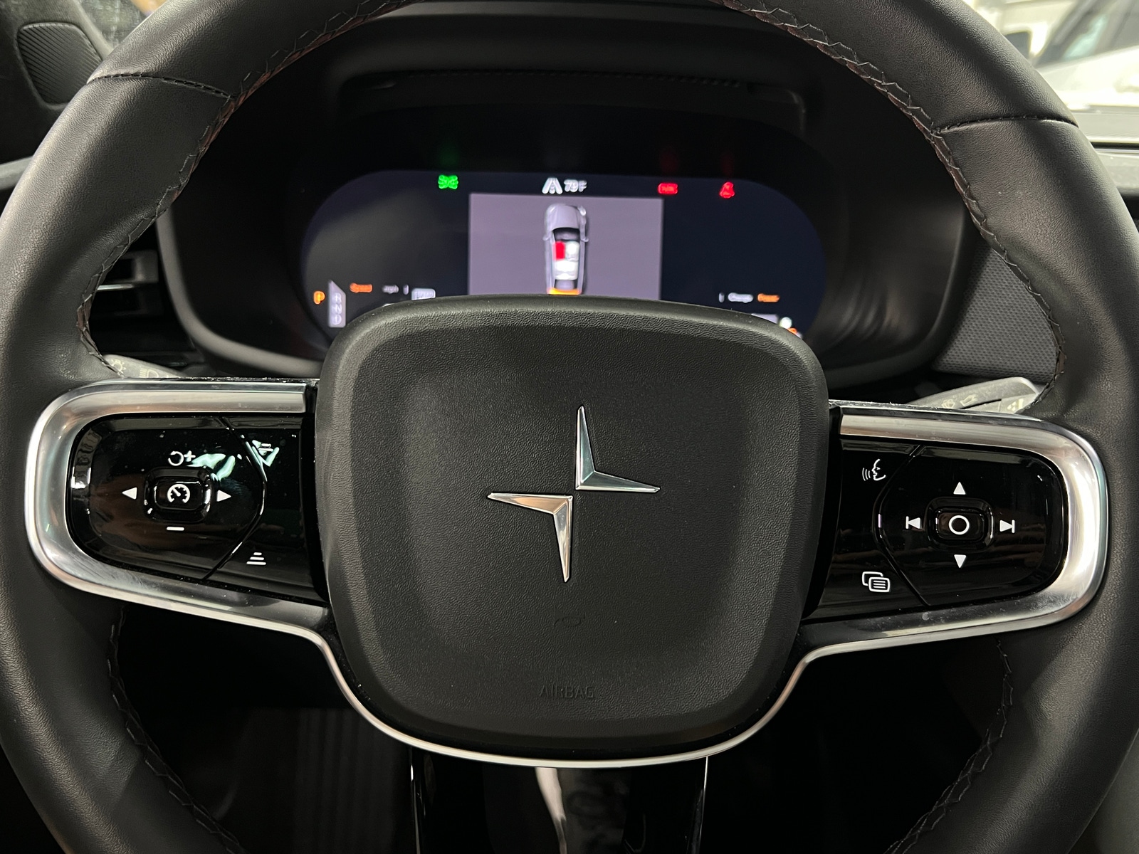 Thumbnail: 2021 Polestar 2 - 5