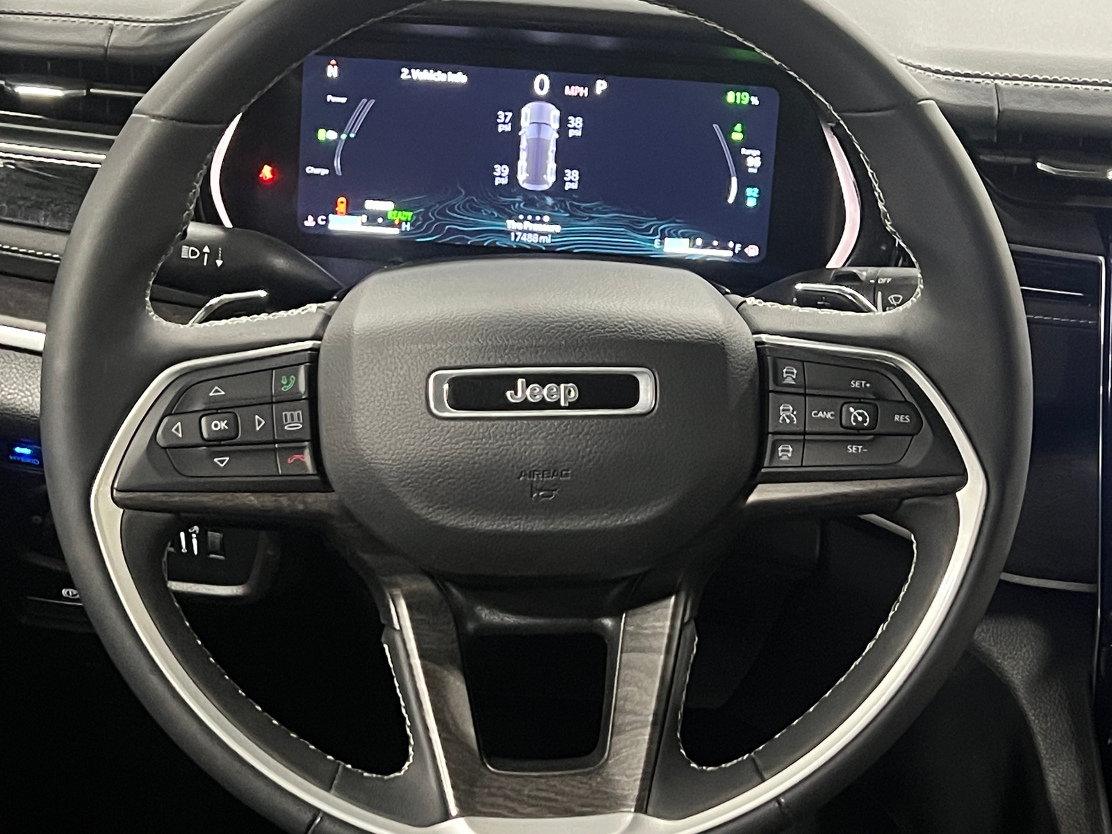 Thumbnail: 2022 Jeep Grand Cherokee - 4