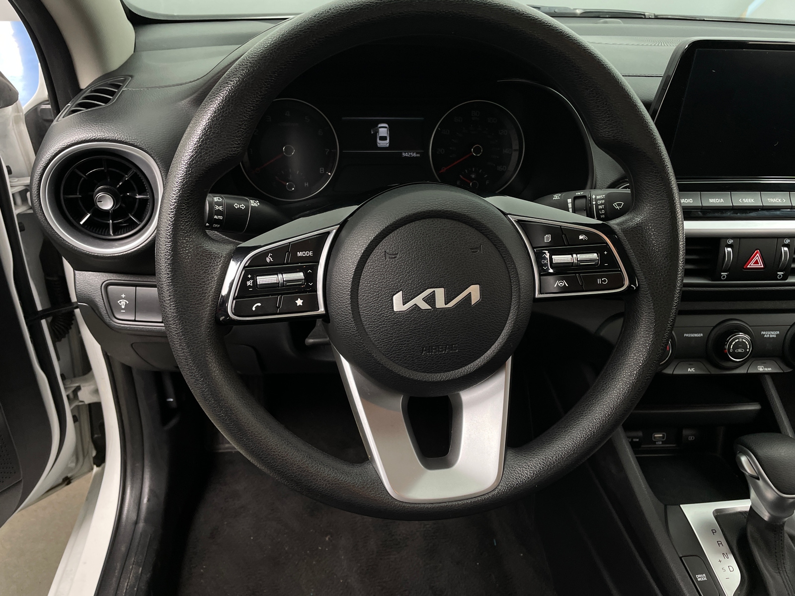 Thumbnail: 2024 Kia Forte - 5