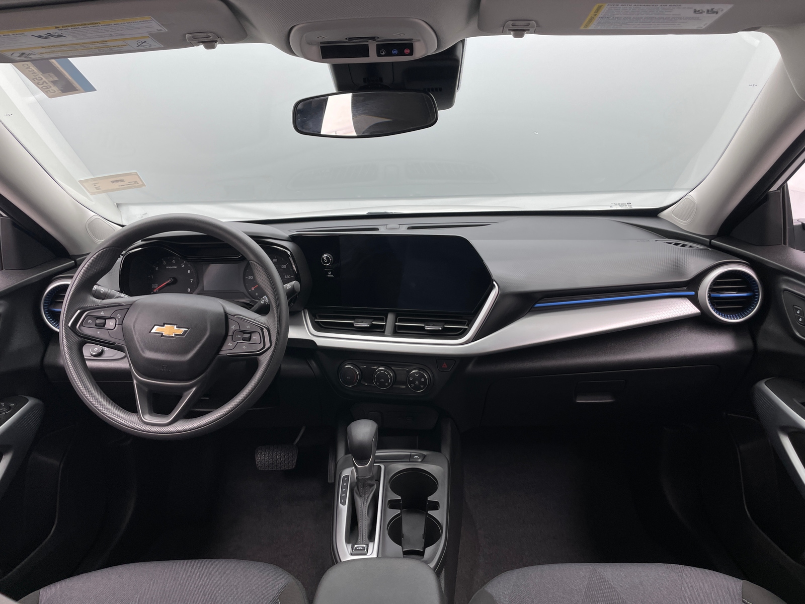 Thumbnail: 2025 Chevrolet Trax - 3