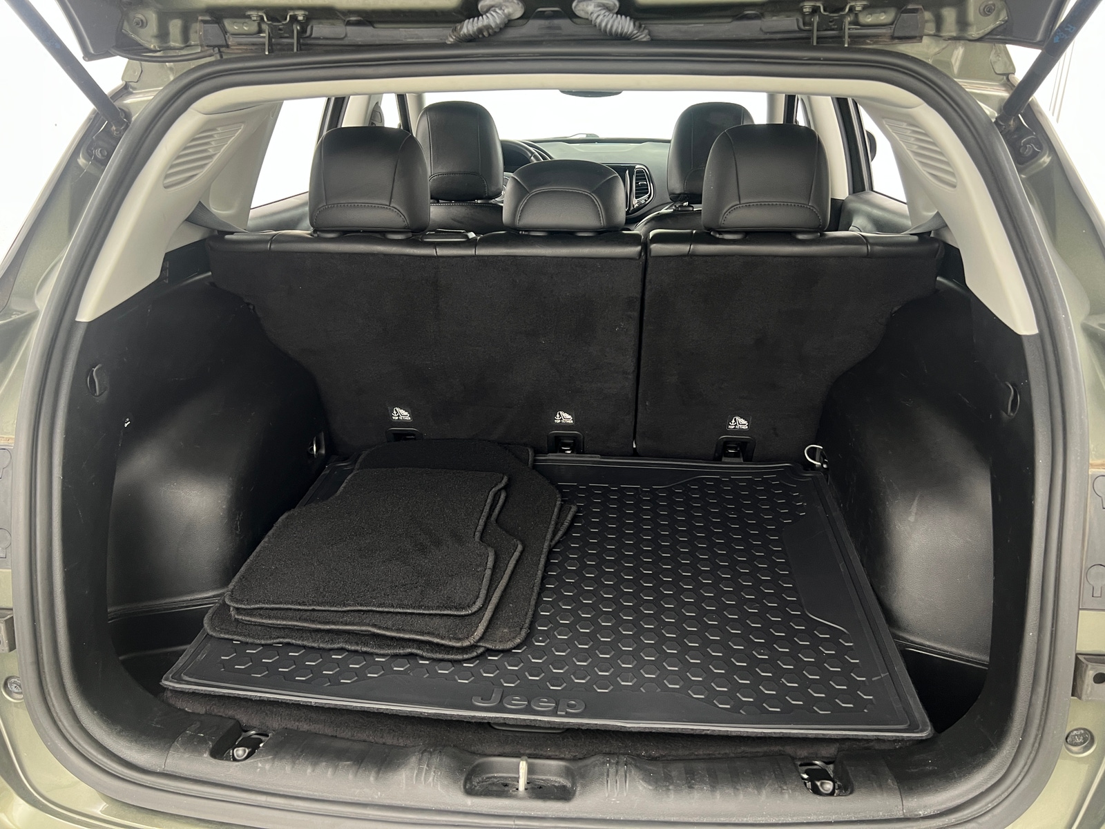 Thumbnail: 2019 Jeep Compass - 6