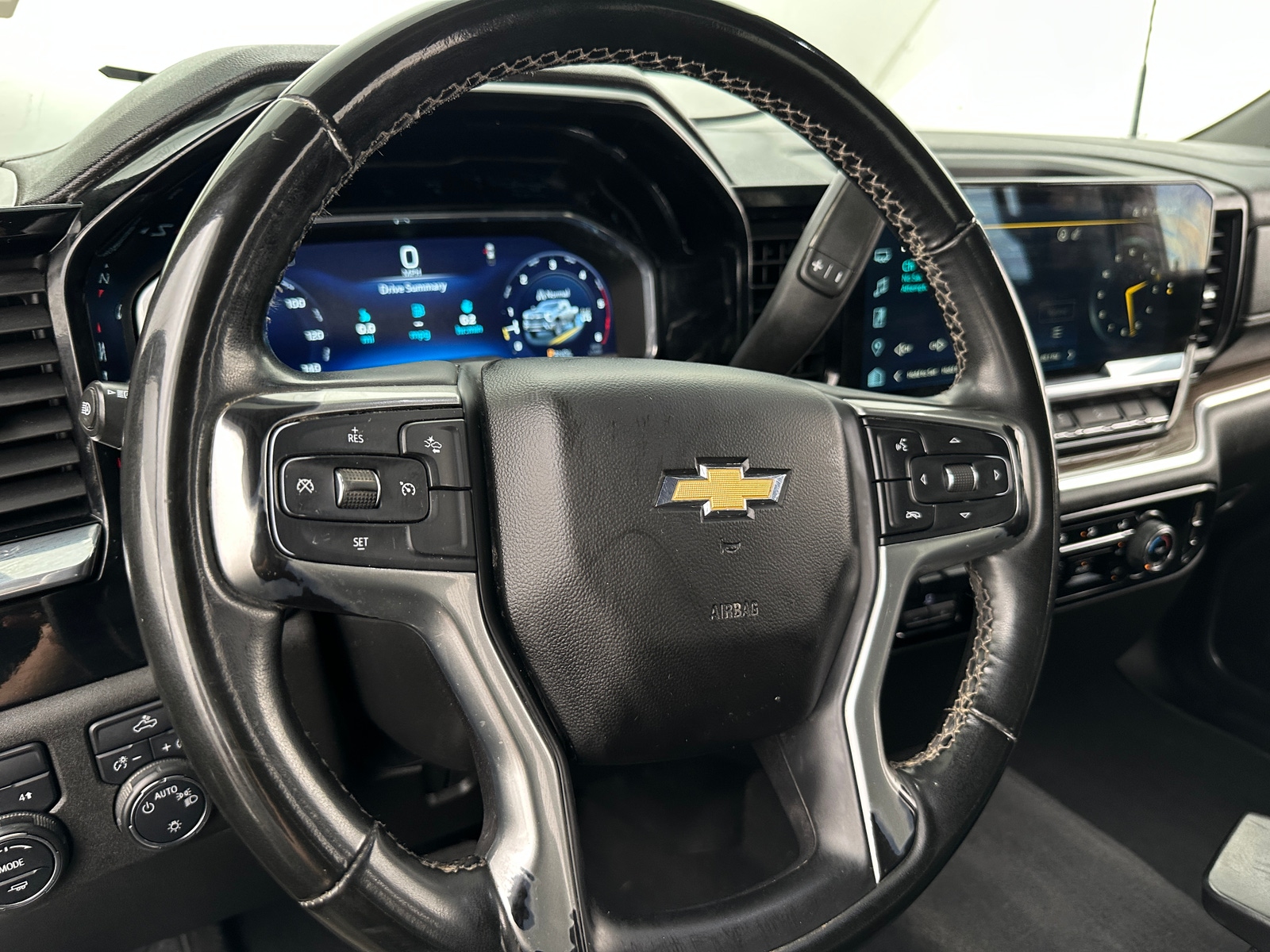 Thumbnail: 2024 Chevrolet Silverado 2500 - 5