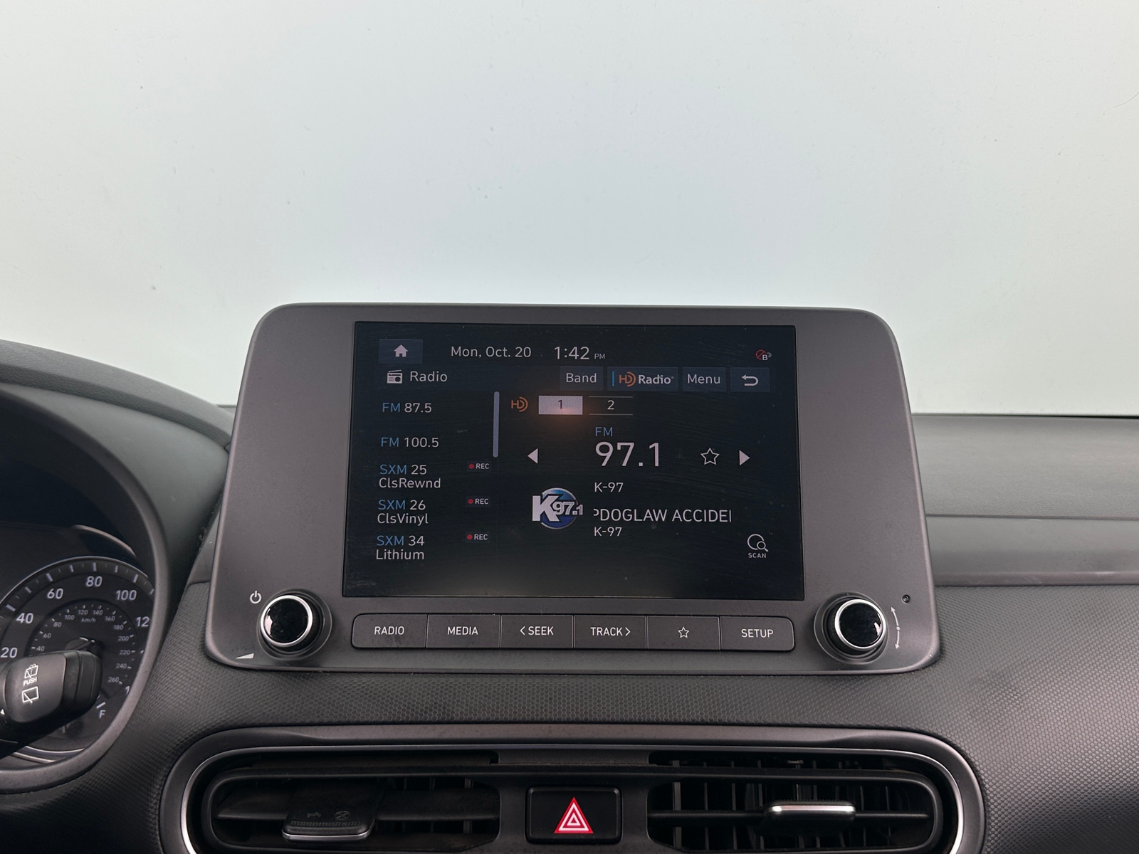 Thumbnail: 2022 Hyundai Kona - 4