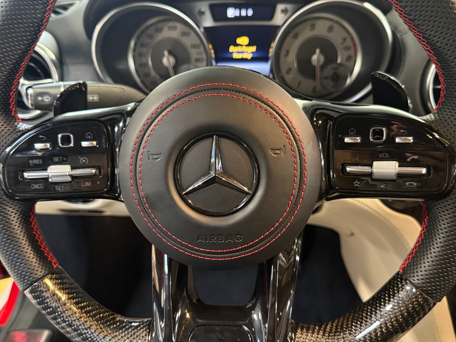 Thumbnail: 2015 Mercedes-Benz SL-Class - 4