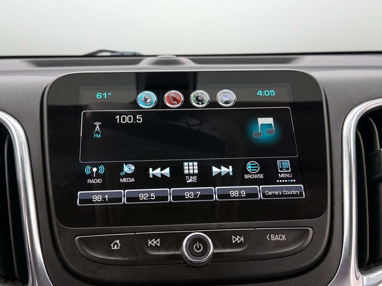 Thumbnail: 2018 Chevrolet Equinox - 3