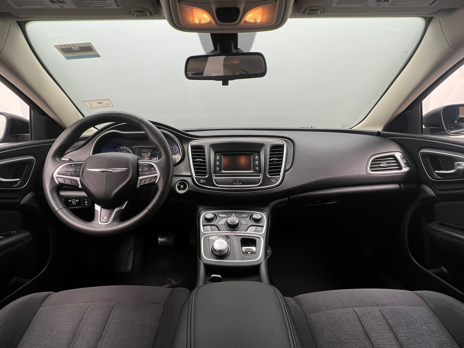 Thumbnail: 2015 Chrysler 200 - 3