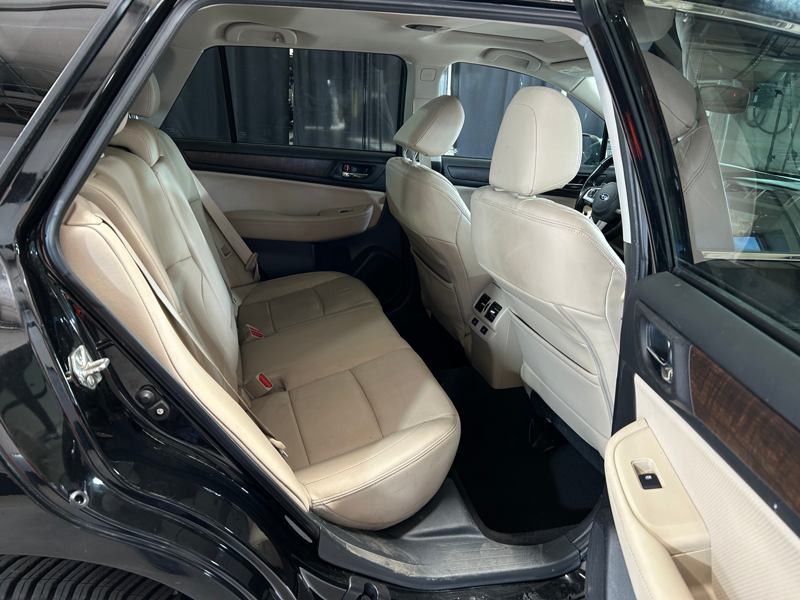 Thumbnail: 2016 Subaru Outback - 5