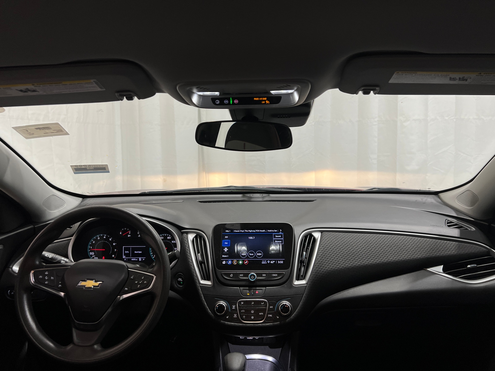 Thumbnail: 2024 Chevrolet Malibu - 3