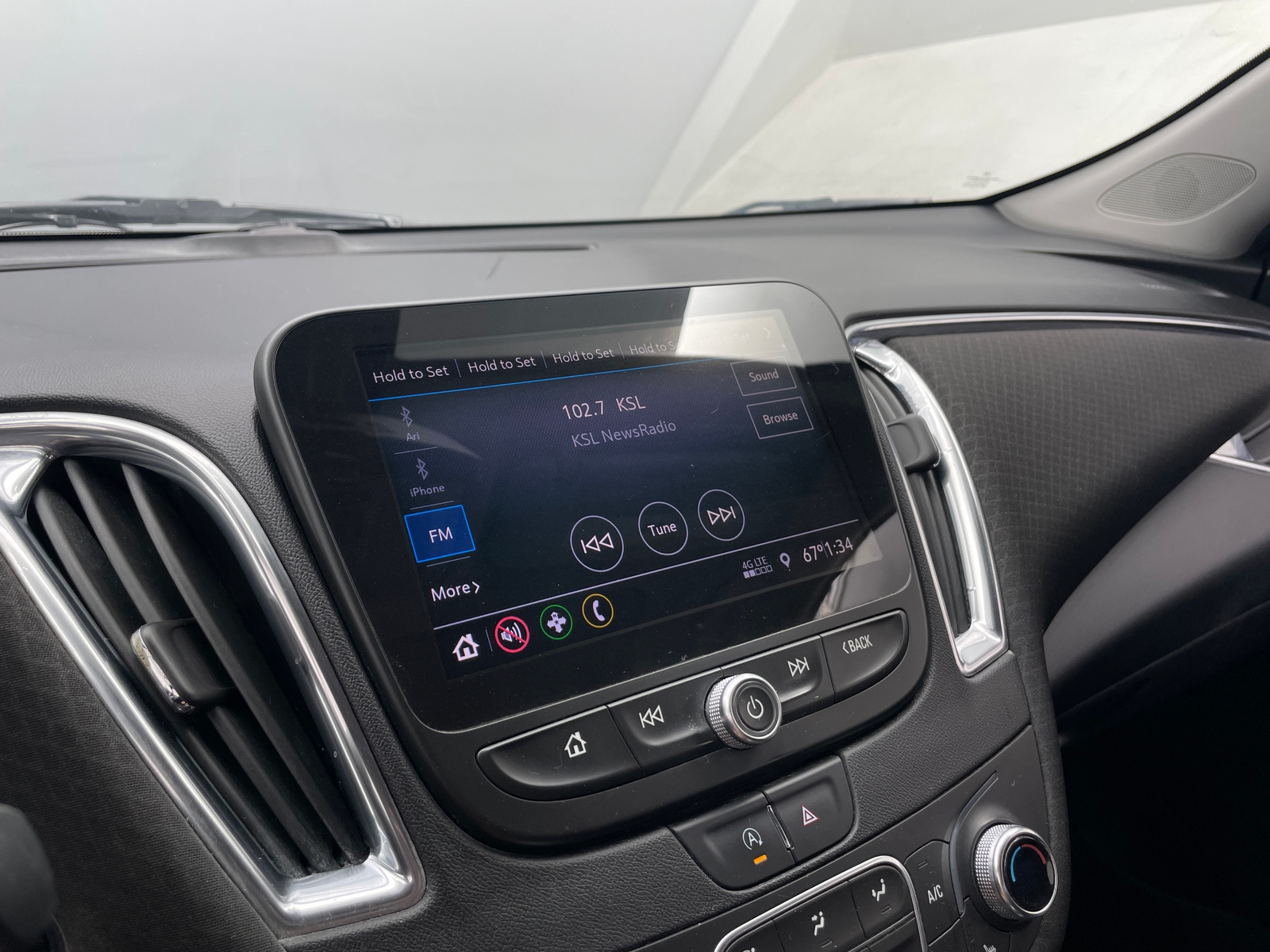 Thumbnail: 2020 Chevrolet Malibu - 4