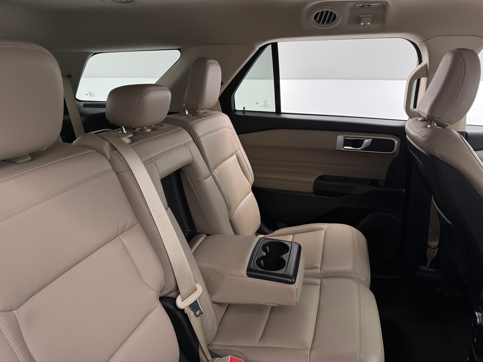 Thumbnail: 2020 Ford Explorer - 6