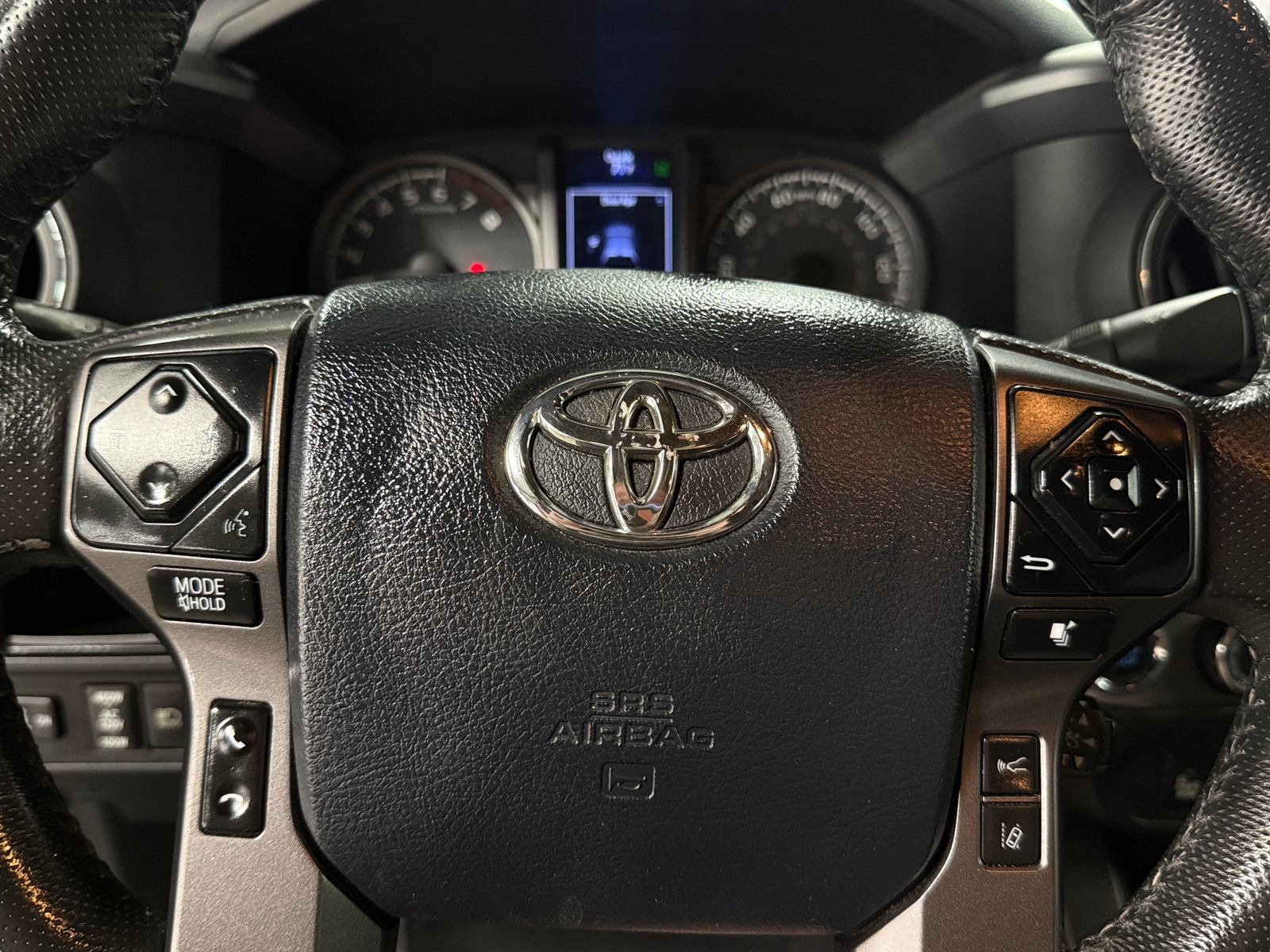 Thumbnail: 2018 Toyota Tacoma - 5