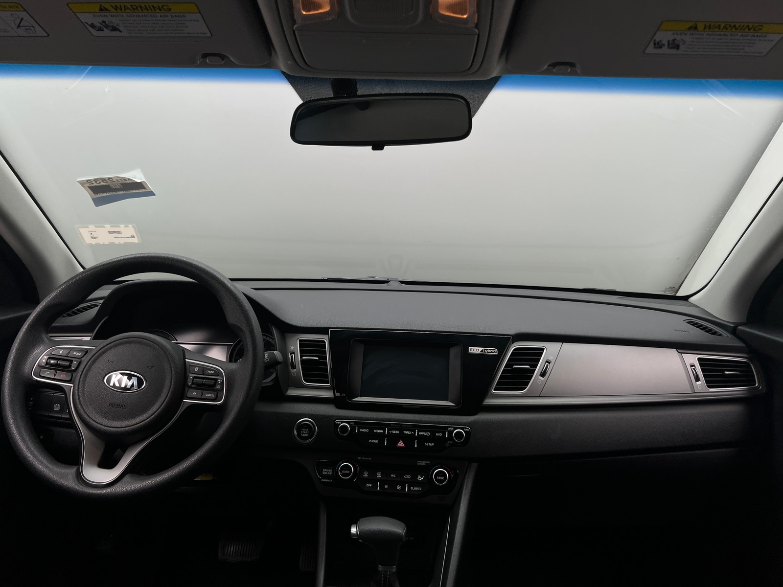 Thumbnail: 2018 Kia Niro - 3