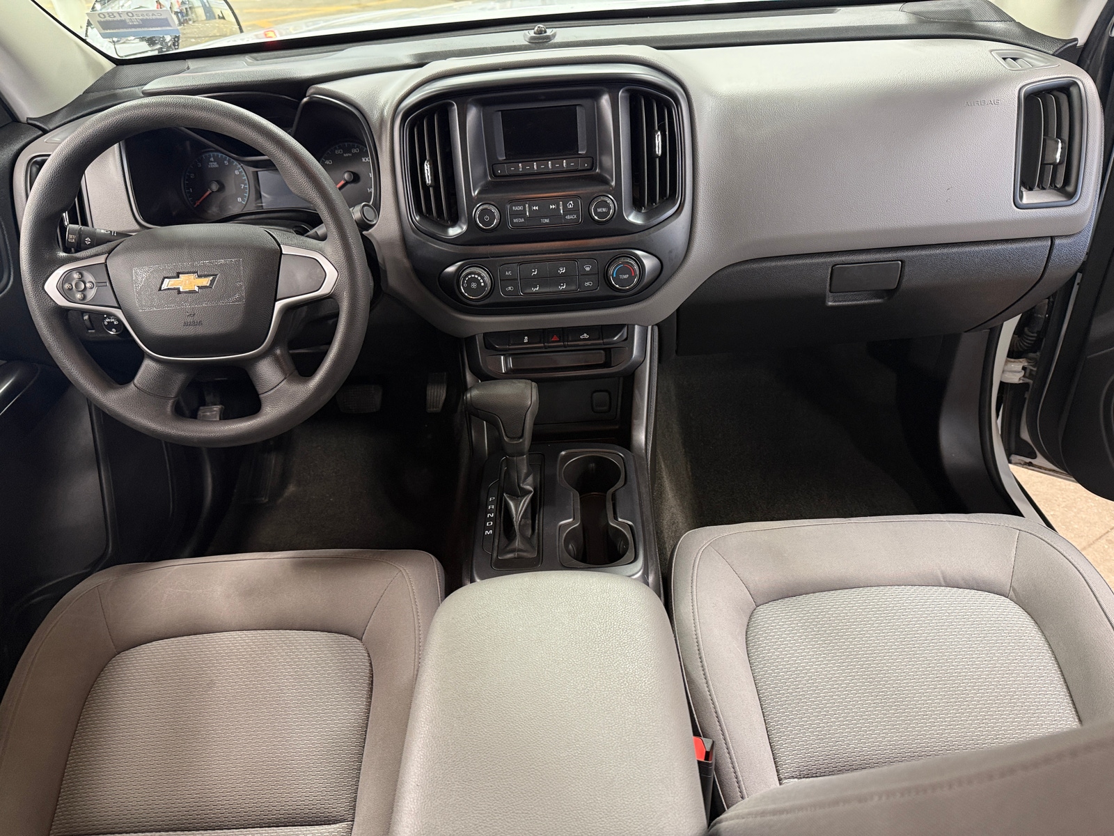 Thumbnail: 2016 Chevrolet Colorado - 3