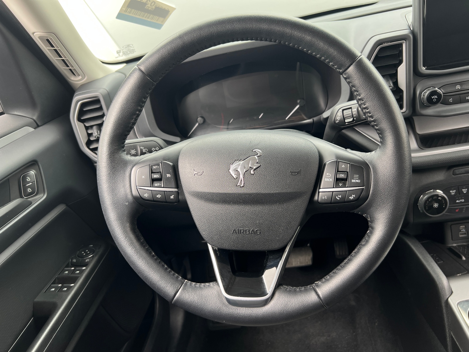 Thumbnail: 2022 Ford Bronco Sport - 5