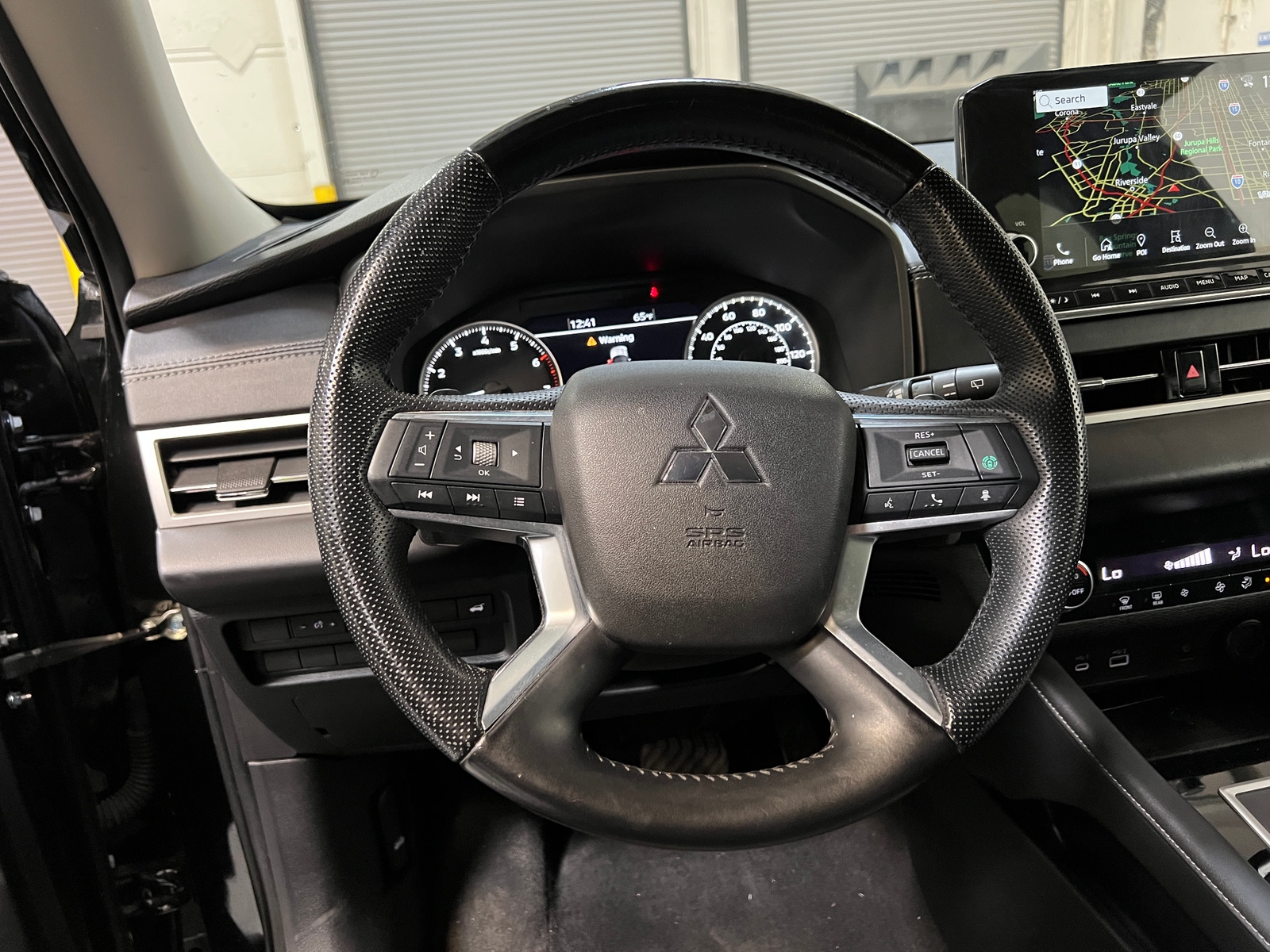 Thumbnail: 2022 Mitsubishi Outlander - 4