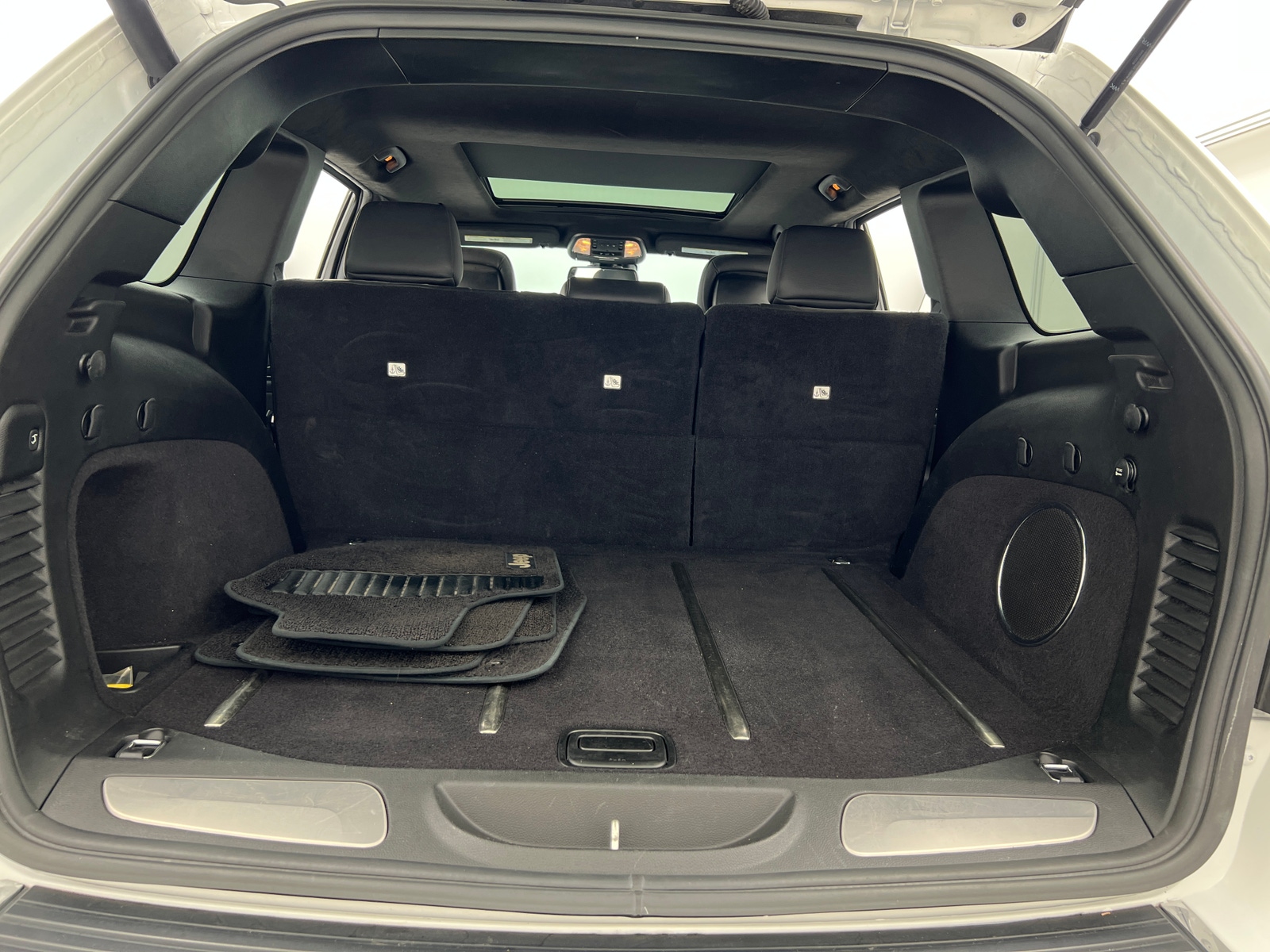Thumbnail: 2014 Jeep Grand Cherokee - 6