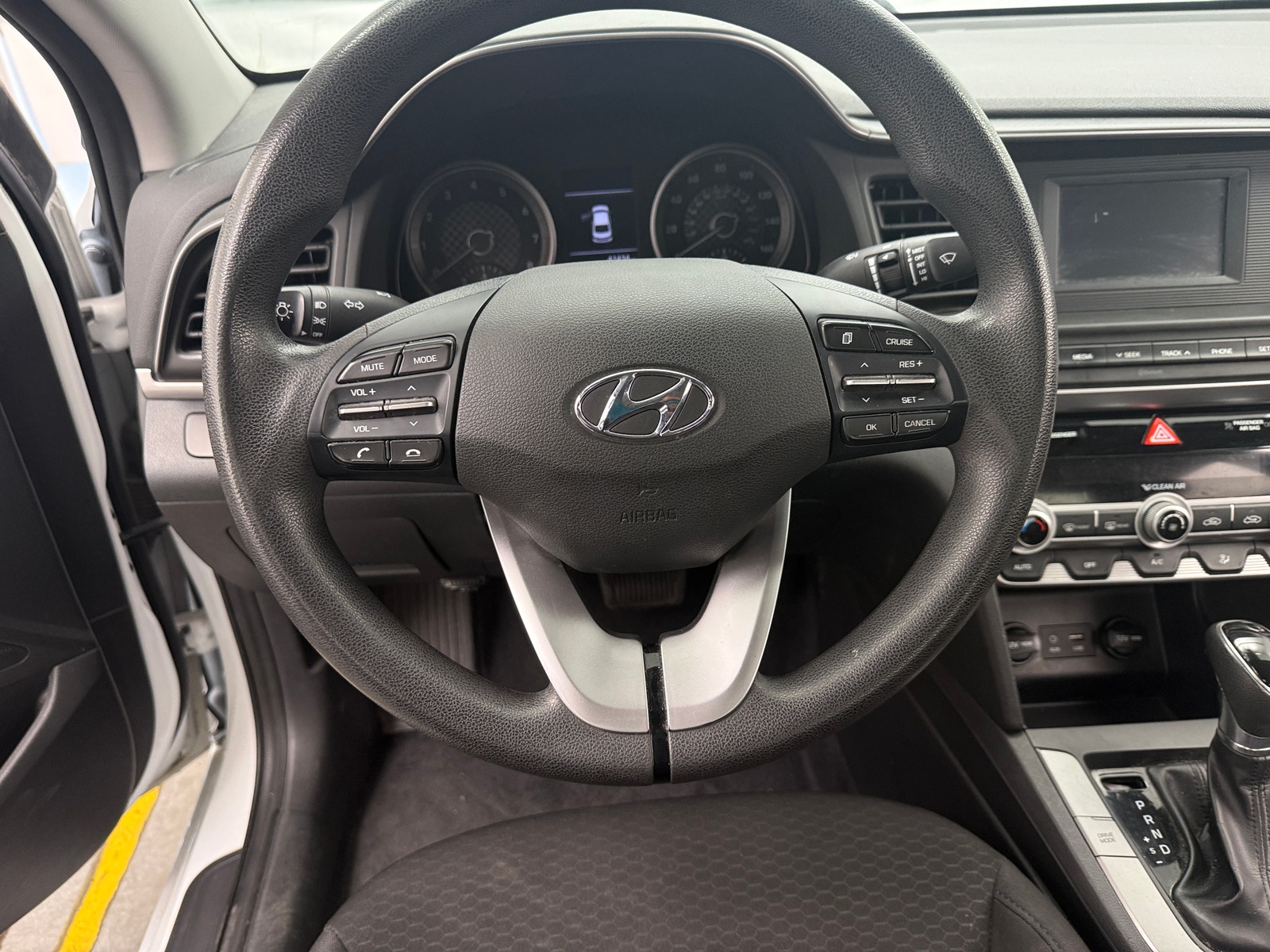 Thumbnail: 2020 Hyundai Elantra - 5